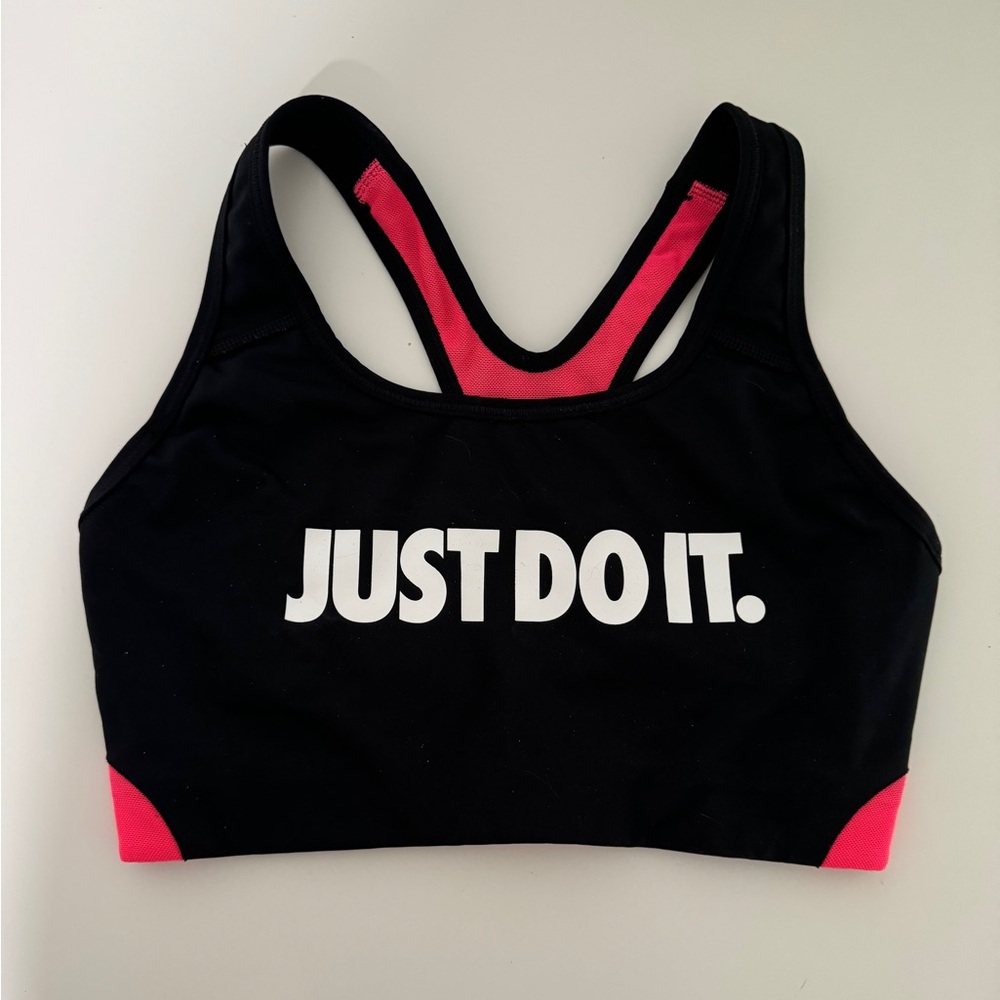 NIKE SPORTS BRA- size small